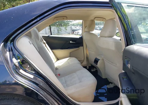 2013 Toyota Camry Le z USA, uszkodzony, nr VIN 4T4BF1FK3DR286996